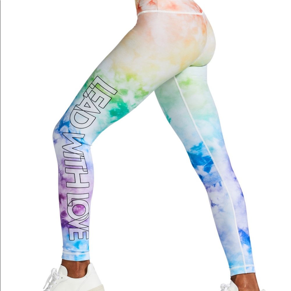 Peloton Lead with Love 7/8 leggings